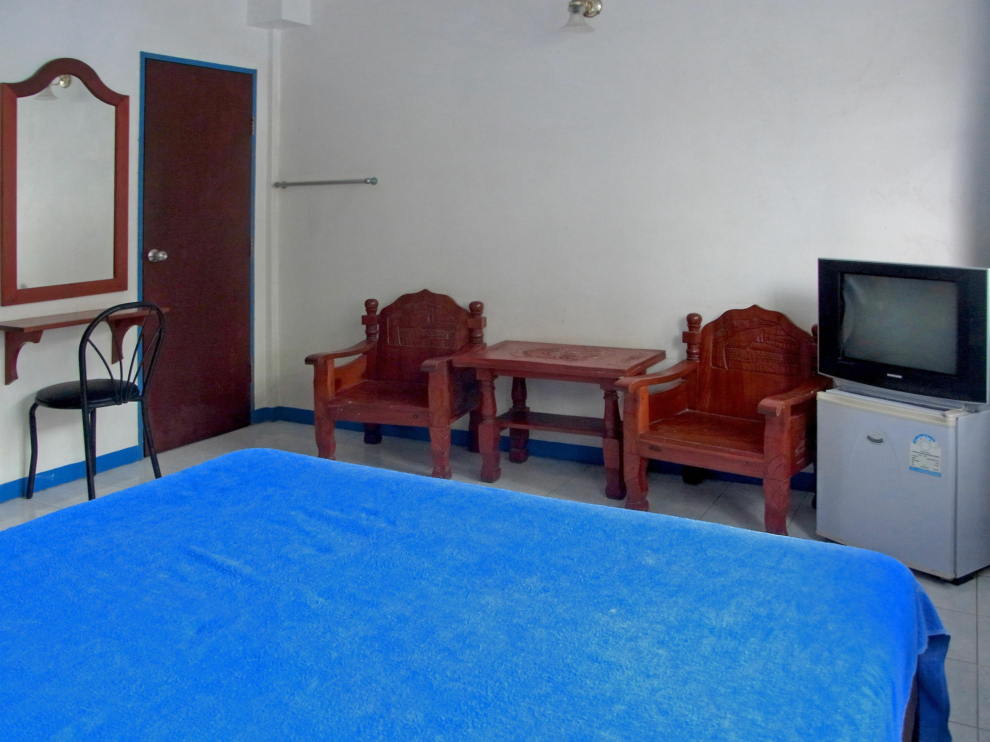 Niku Guesthouse Patong Exterior photo